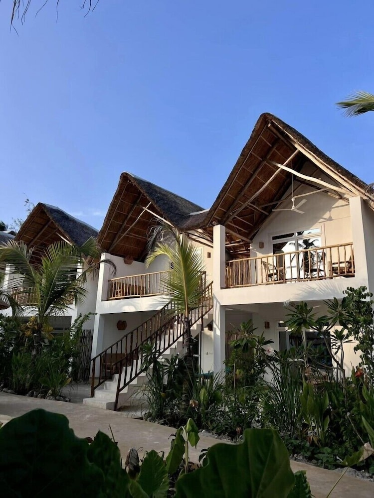 

Bologna - Michamvi - Olzadia Boutique Hotel