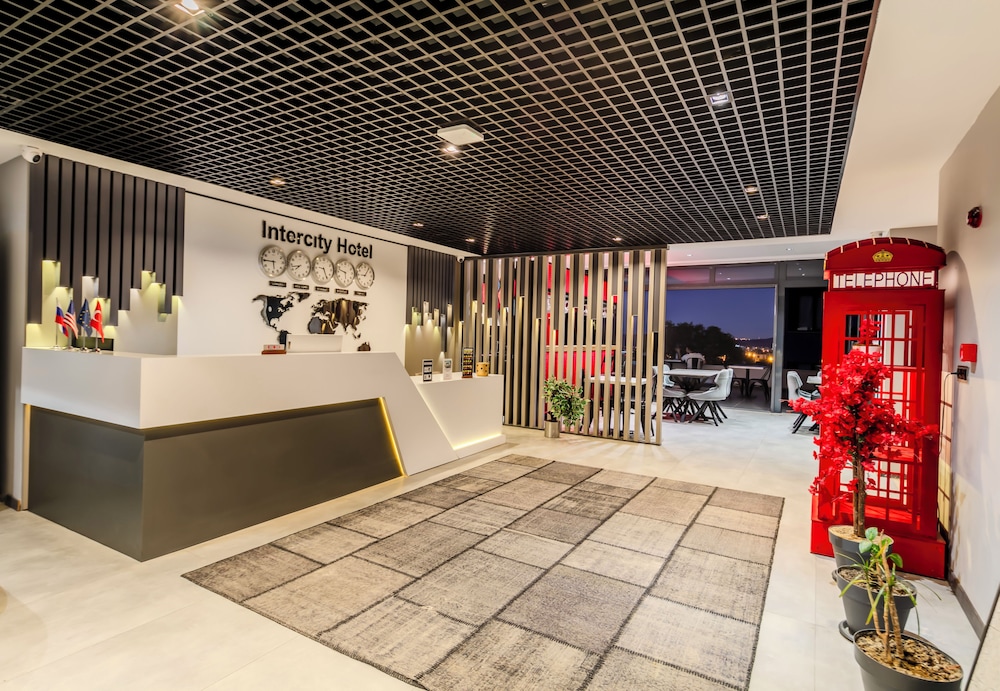 

Catania - Istanbul - Intercity Hotel Istanbul Airport