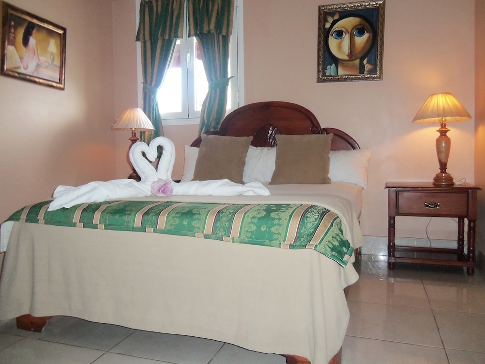 

Napoli - Santo Domingo Città - Hotel Discovery