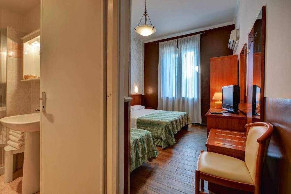 

Napoli - Torino - Hotel Universo