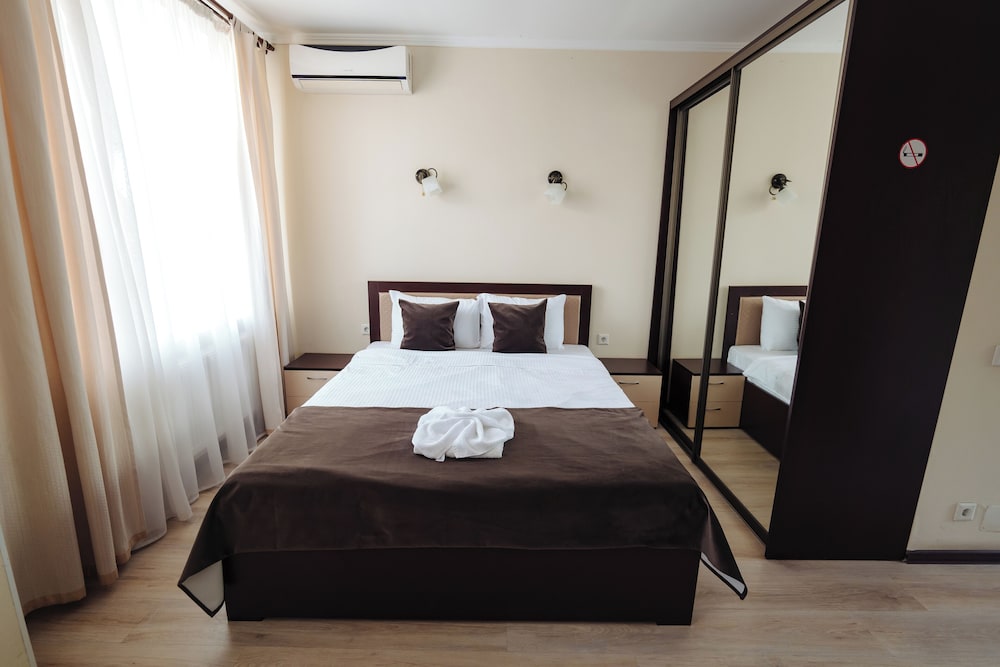 

Milano - Chişinău - Lolo's Bliss Hotel