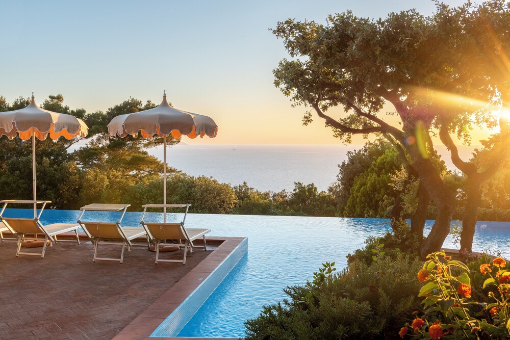 

Milano - Argentario, Toscana - Boutique Hotel Torre Di Cala Piccola