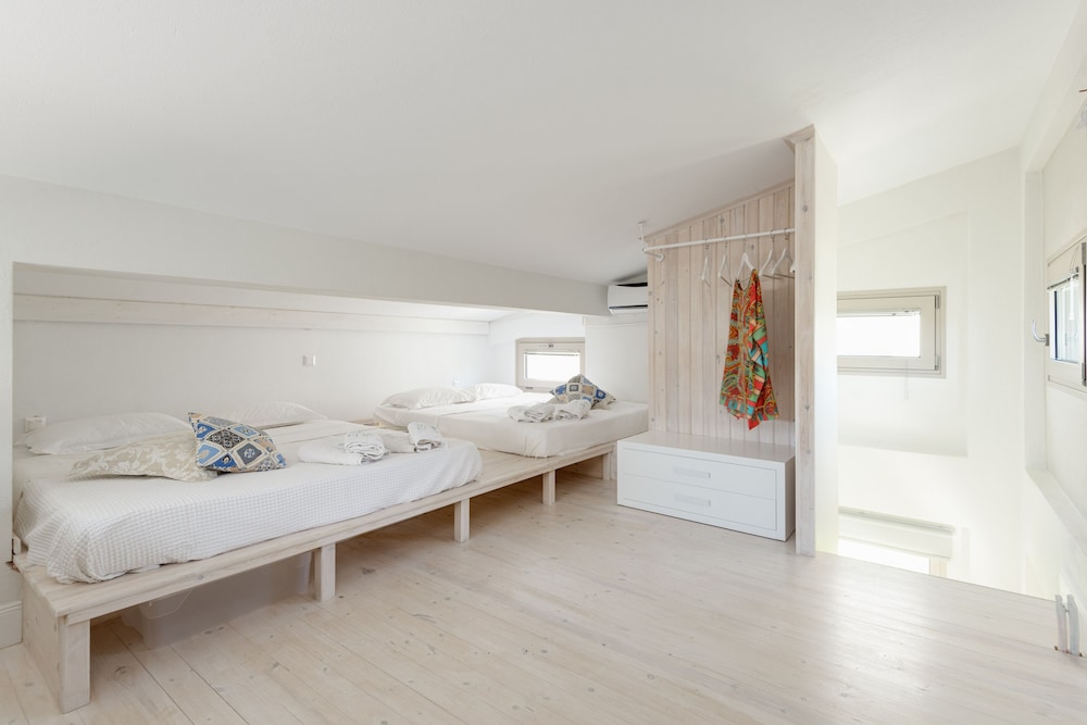 

Bari - Lagomandra - Akti Elia Villas Beachfront Chalkidiki