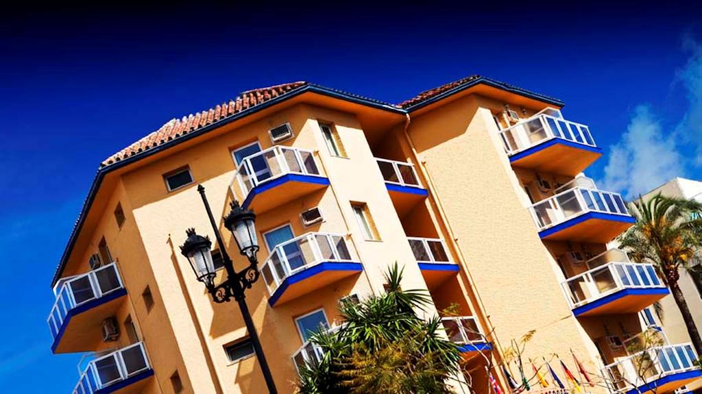 

Bologna - La Cala de Mijas - Moon Dreams Fuengirola