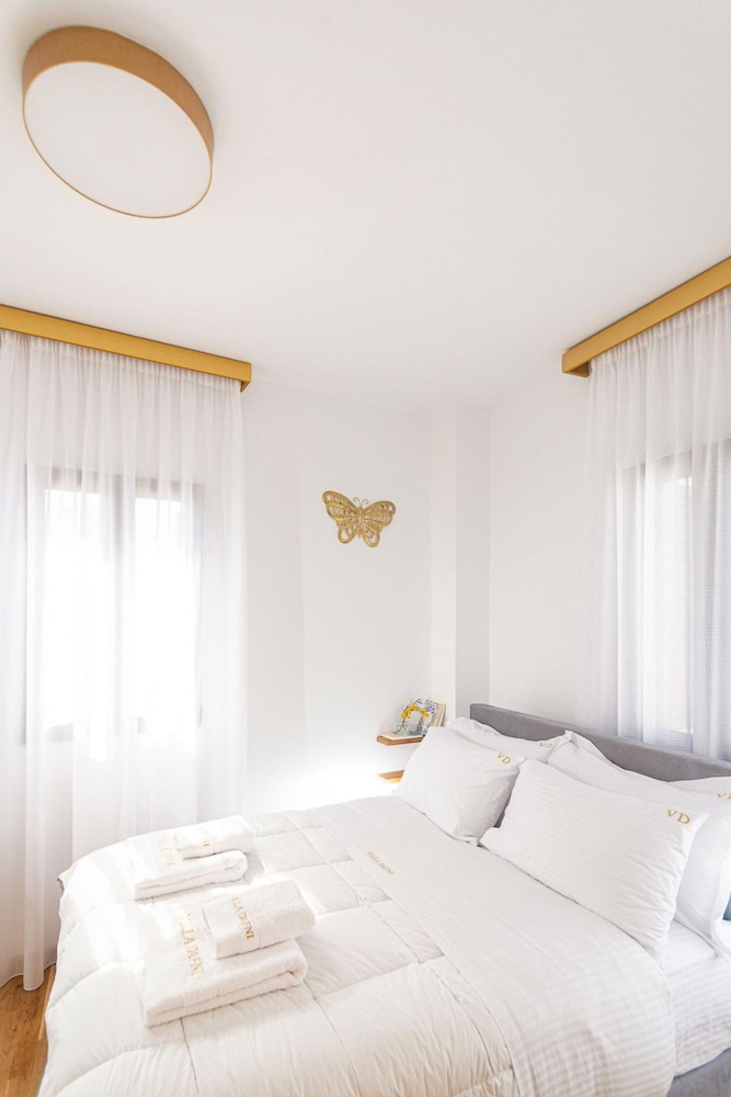 

Roma - Lardos - Villa Dafni - Our Home Away From Home