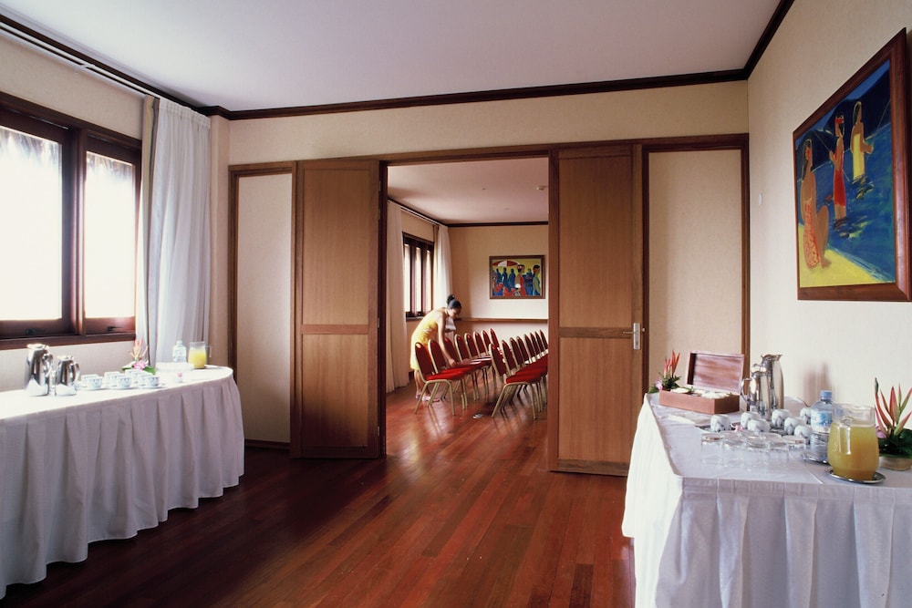 

Milano - Moorea - Manava Beach Resort & Spa Moorea
