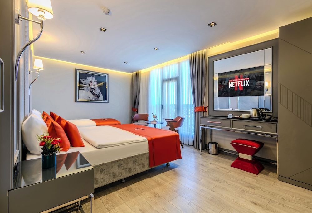 

Torino - Istanbul, New Airport - Atar Airport Hotel