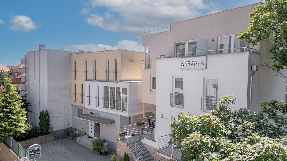 

Roma - Bratislava - Hotel ANTARES