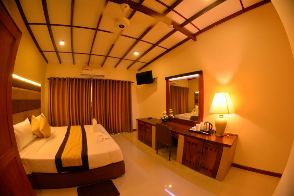 

Roma - Negombo - Beach Corridor Hotel & Spa