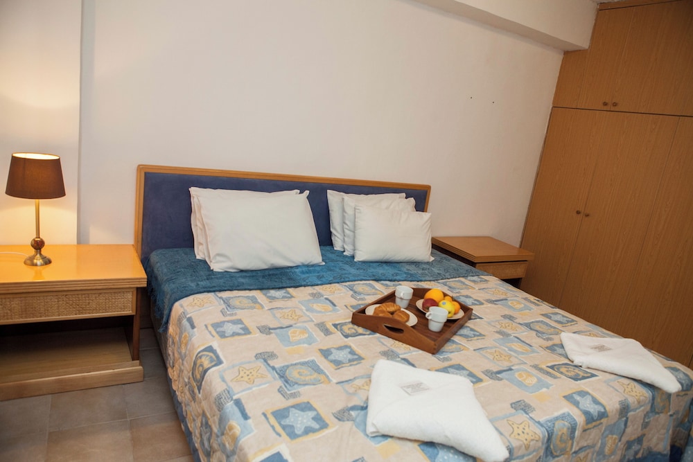 

Verona - Paphos - Alecos Hotel Apartments