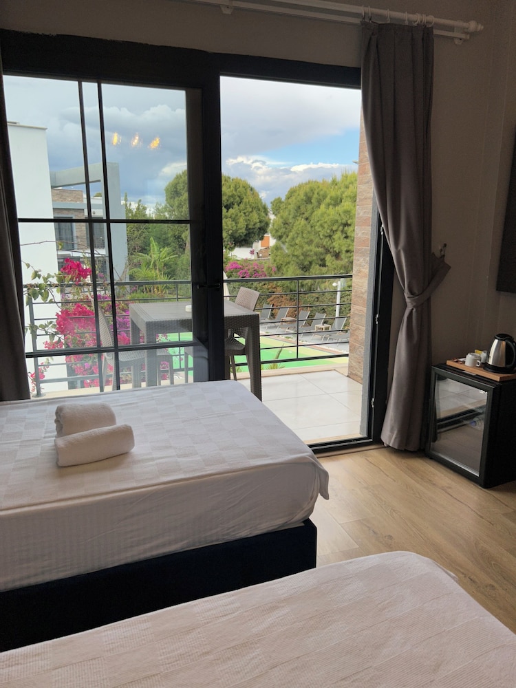 

Milano - Türkbükü - Malta Hotel Bodrum