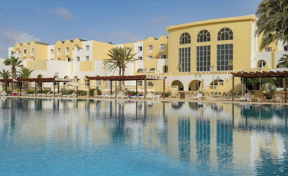 

Milano - Aghīr - Djerba Castille