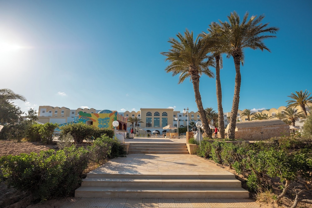

Milano - Aghīr - Djerba Castille