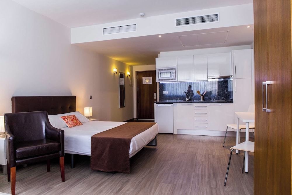 

Roma - Torremolinos - BLUESEA Dimona Suites