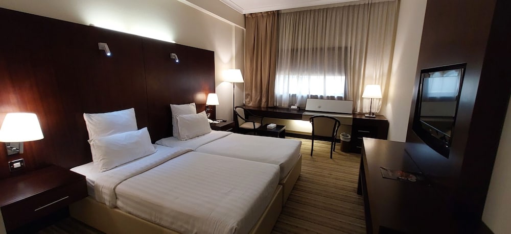 

Bologna - Dubai - Aavri Hotel Deira