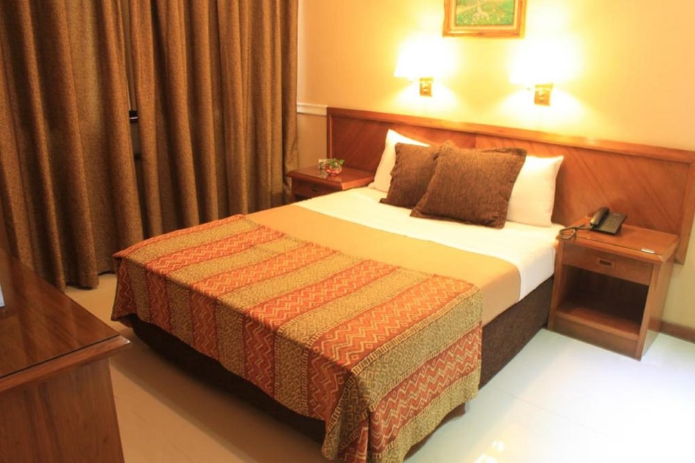 

Milano - Asuncion - Premier Hill