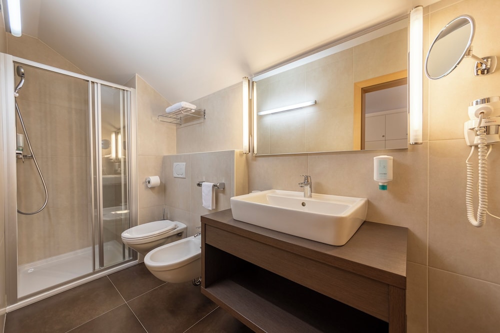 

Napoli - Brunico - Hotel Rommisa