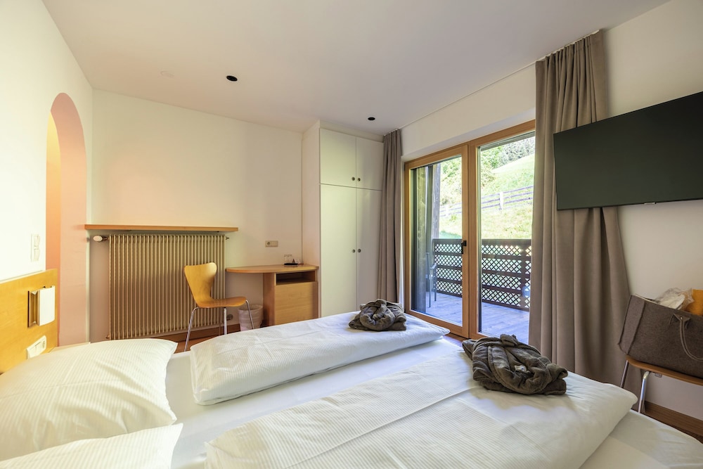 

Napoli - Brunico - Hotel Rommisa