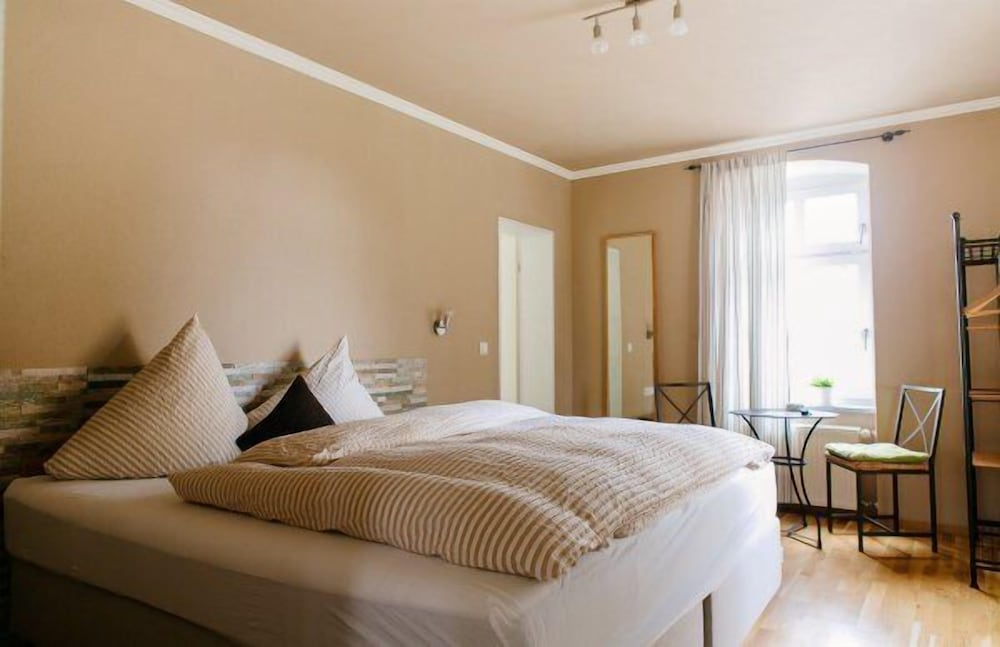 

Reggio Calabria - Hahn - Landhotel Airport-Inn