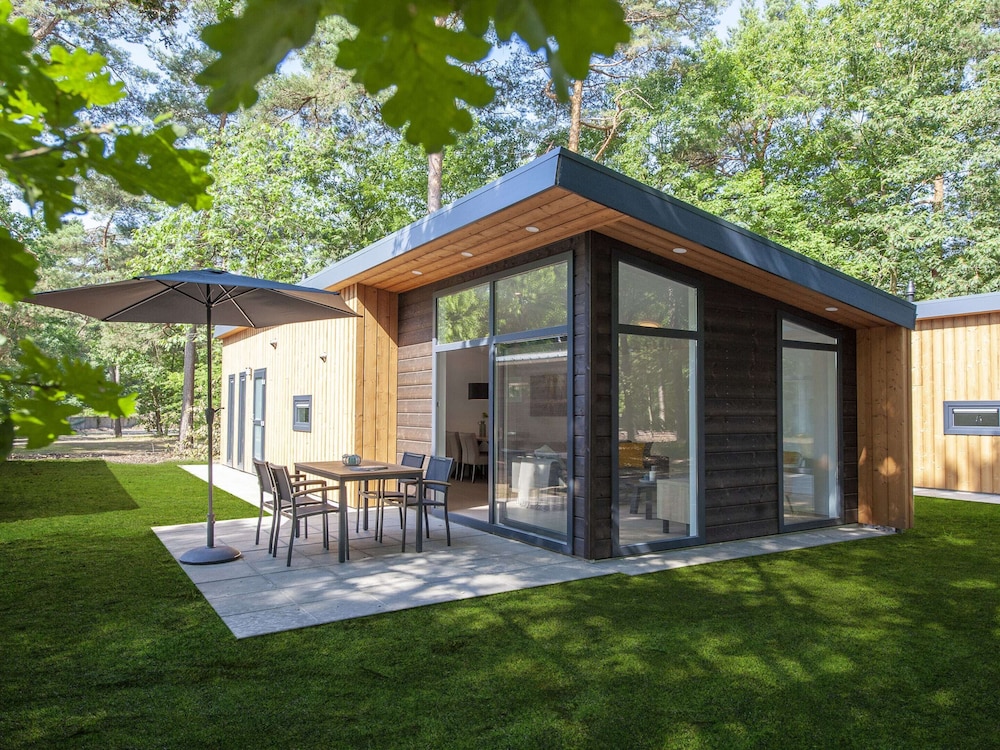 

Napoli - Eindhoven - Modern Lodge With Infrared Sauna, Near Helmond