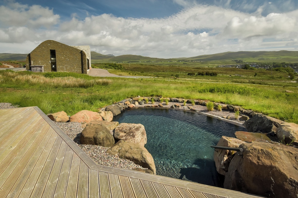 

Napoli - Portree - Bracken Hide Hotel