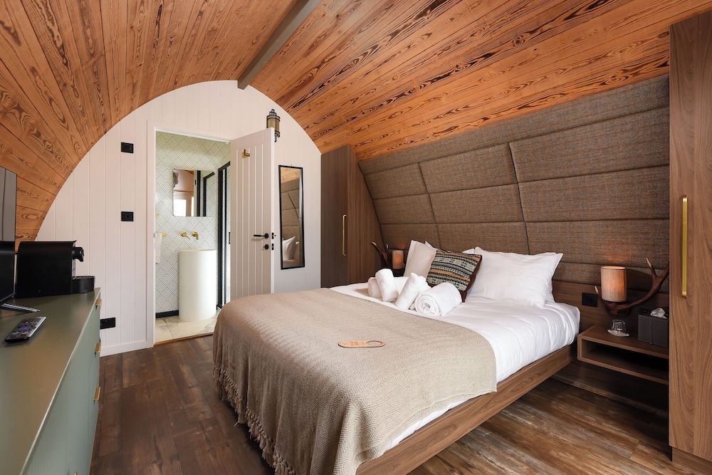 

Roma - Portree - Bracken Hide Hotel