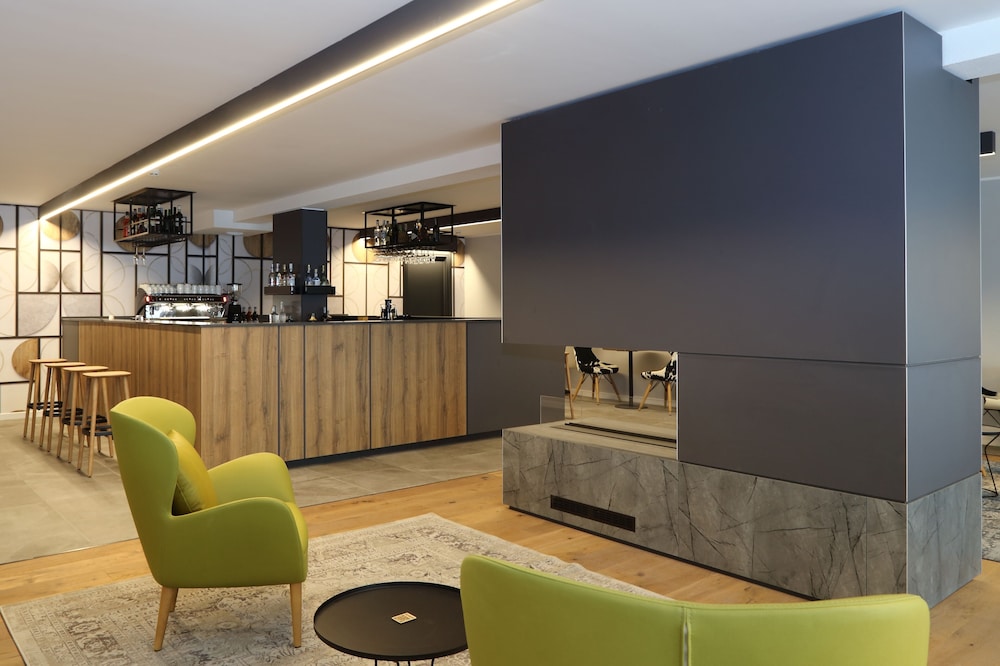 

Napoli - Dimaro - Armon Greenblu Hotel & Wellness