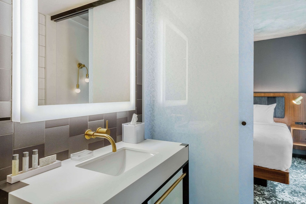 

Milano - Boston (MA) - Cambria Hotel Boston Downtown - Seaport