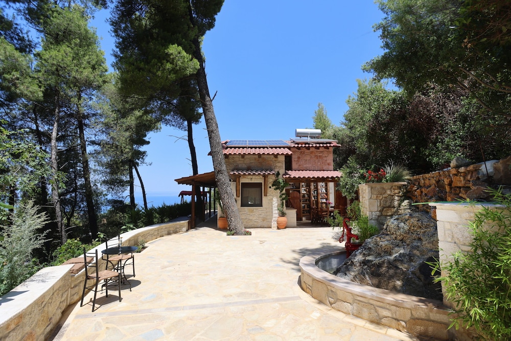 

Milano - Kassandra - Paliouri - Akritas Ef Zin Villas & Suites