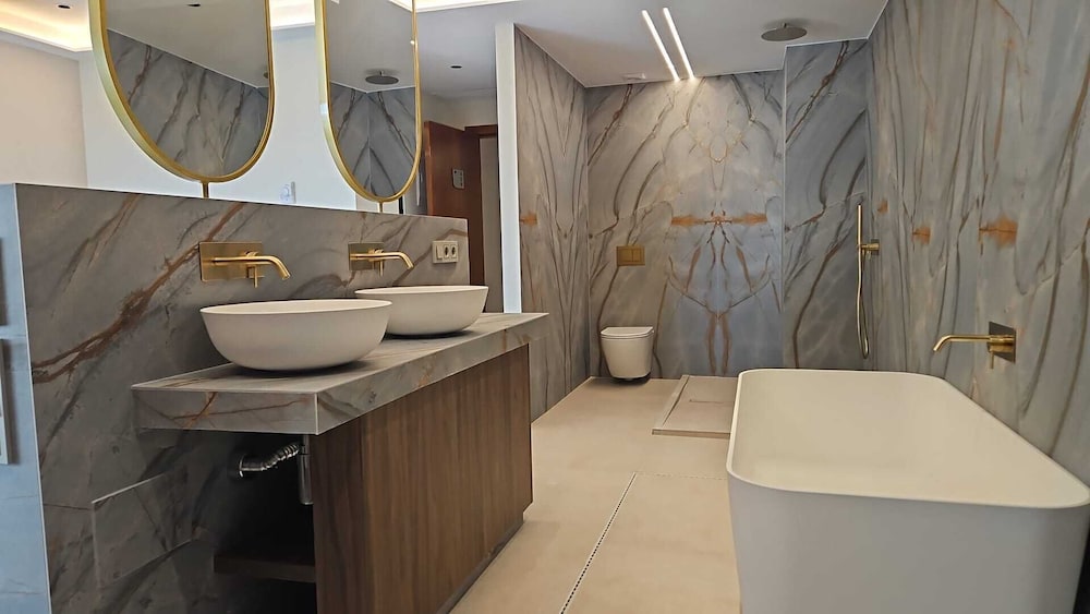 

Bari - Elche - Hotel YIT Ciudad de Elche