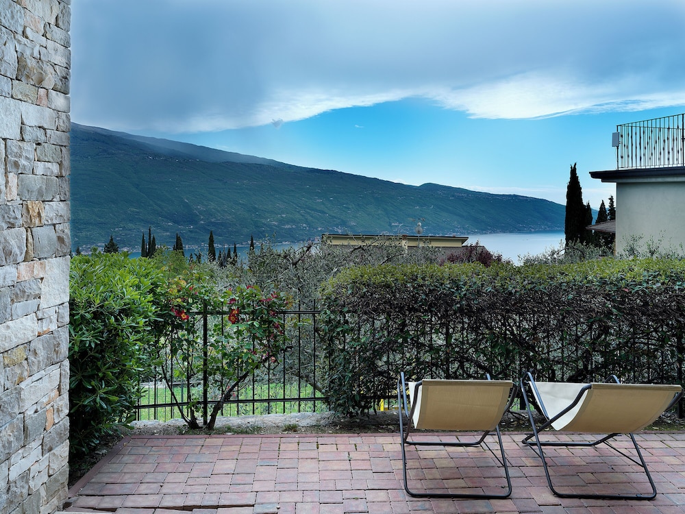 

Napoli - Gargnano - Residence Besass, GTSGroup