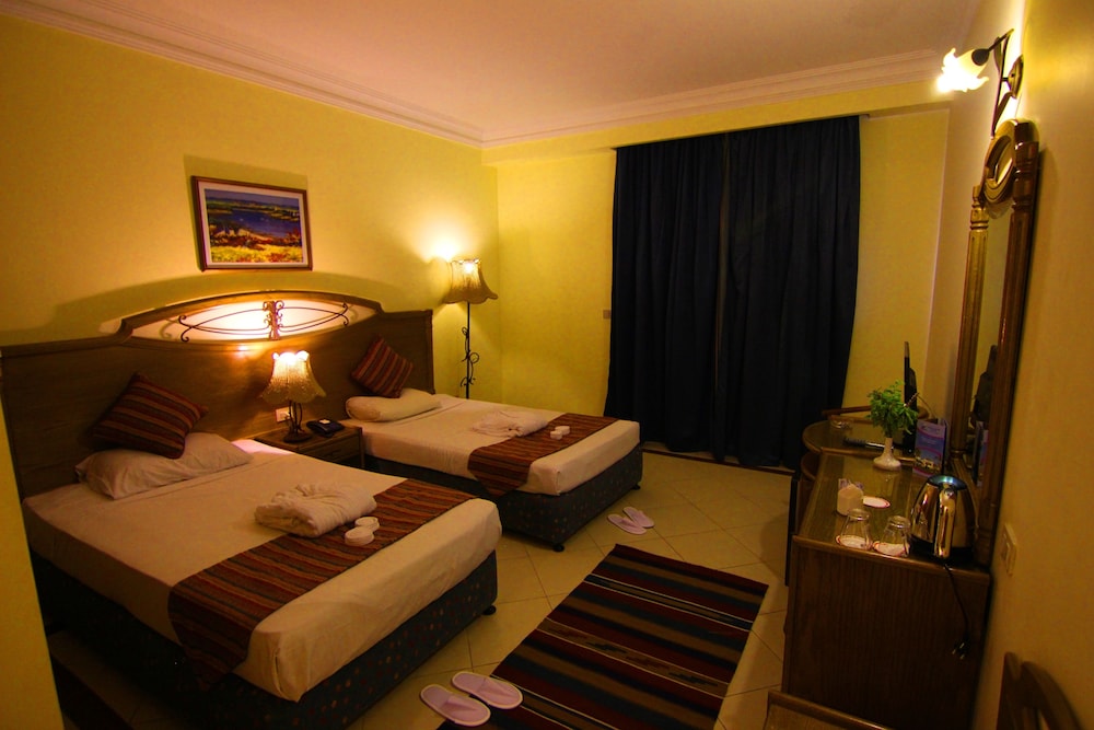 

Lamezia Terme - Sharm El Sheikh - Coral Hills Resort Sharm El-Sheikh