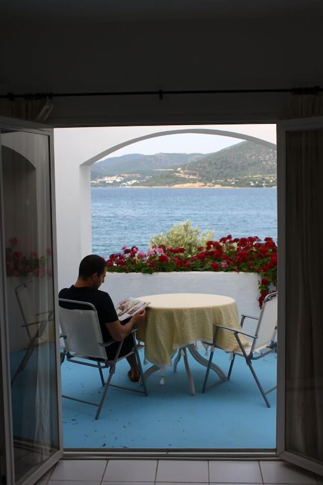 

Bari - Torba - Omar Hotel & Suites