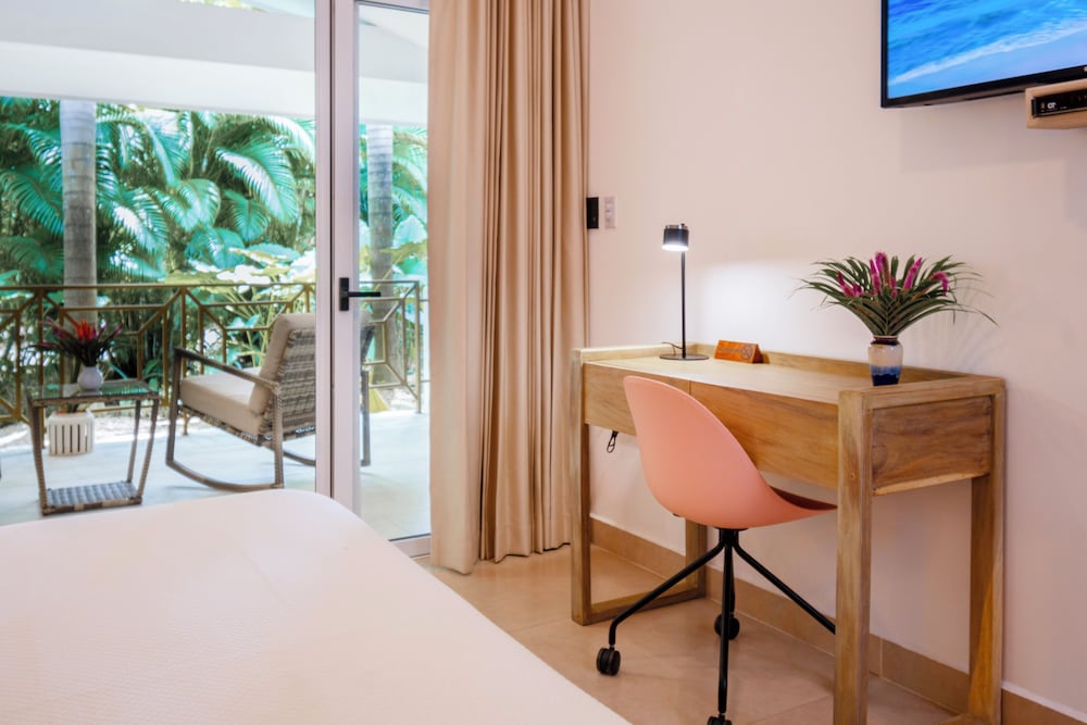 

Milano - Nosara - Astra Hotel Boutique