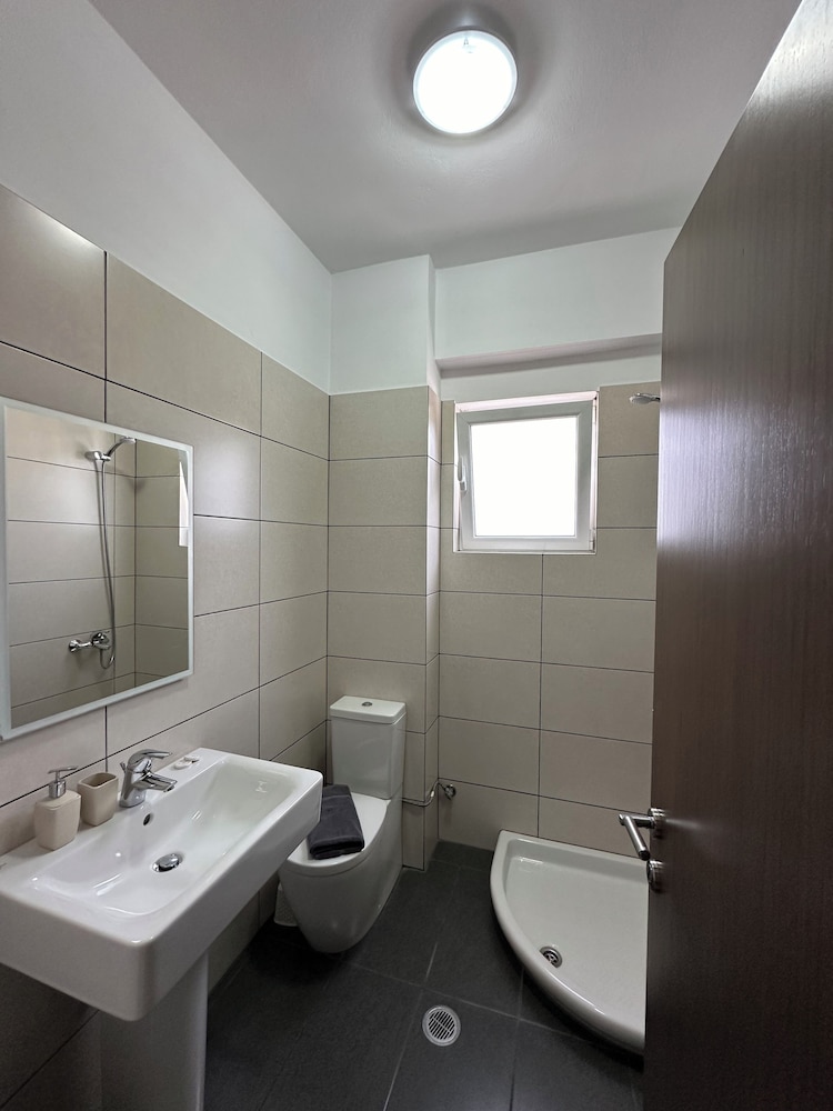 

Verona - Sarandë - Kalasa Hotel
