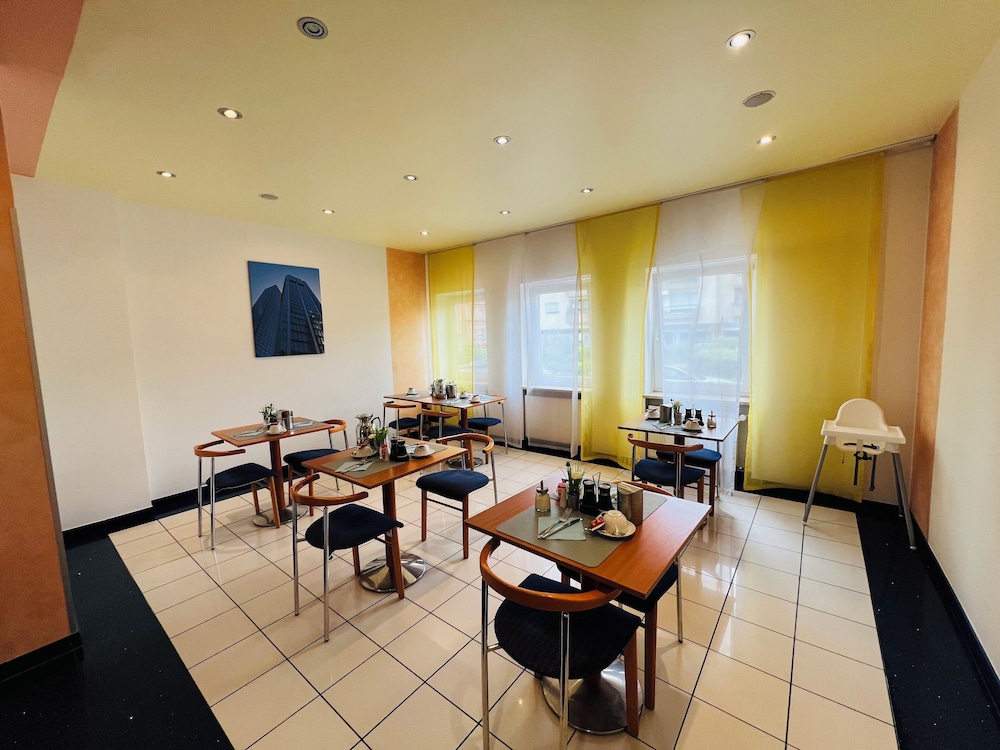 

Milano - Dreieich - Hotel Niederräder Hof
