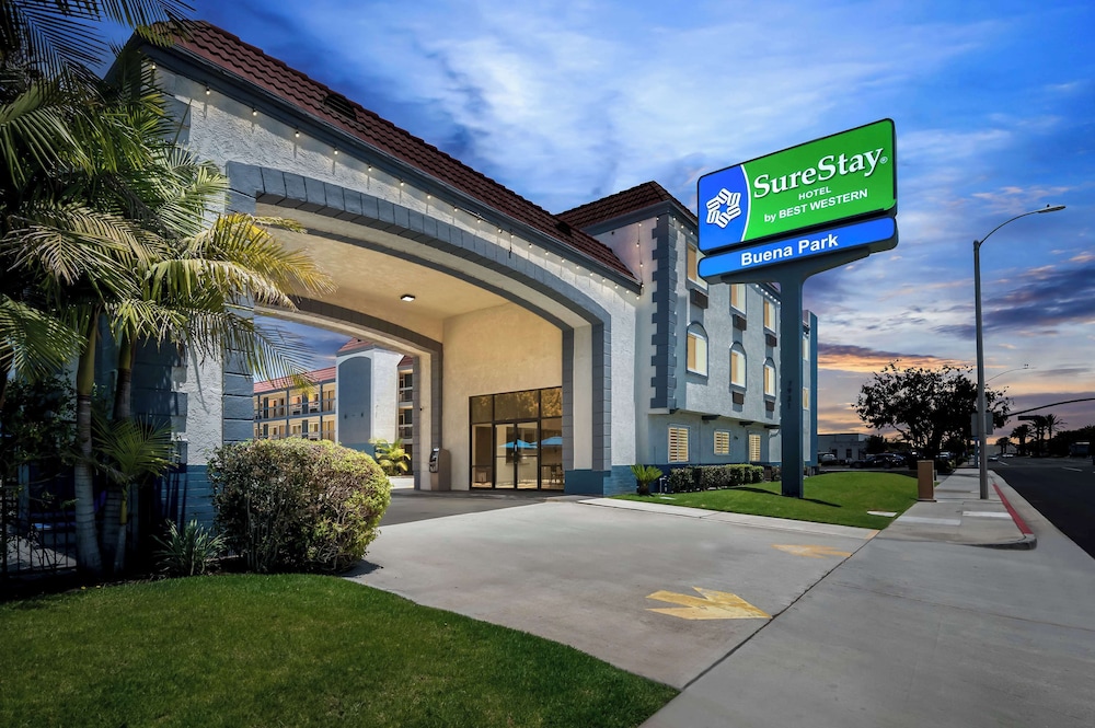 

Bari - Anaheim (CA) - SureStay Hotel by Best Western Buena Park Anaheim
