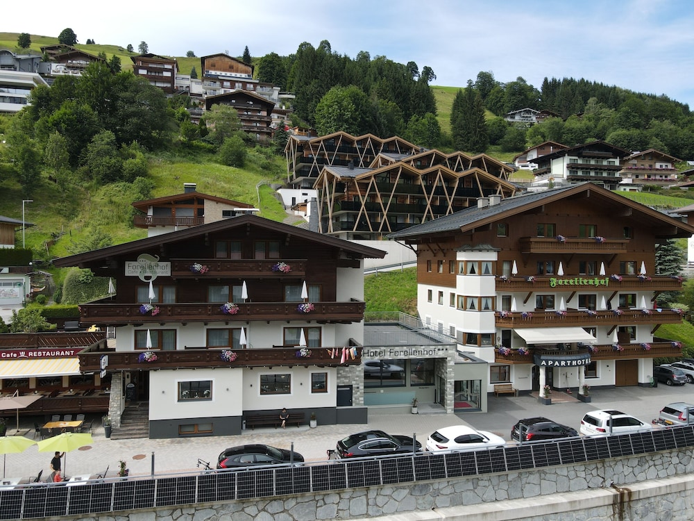 

Napoli - Saalbach - Apart-Hotel Forellenhof