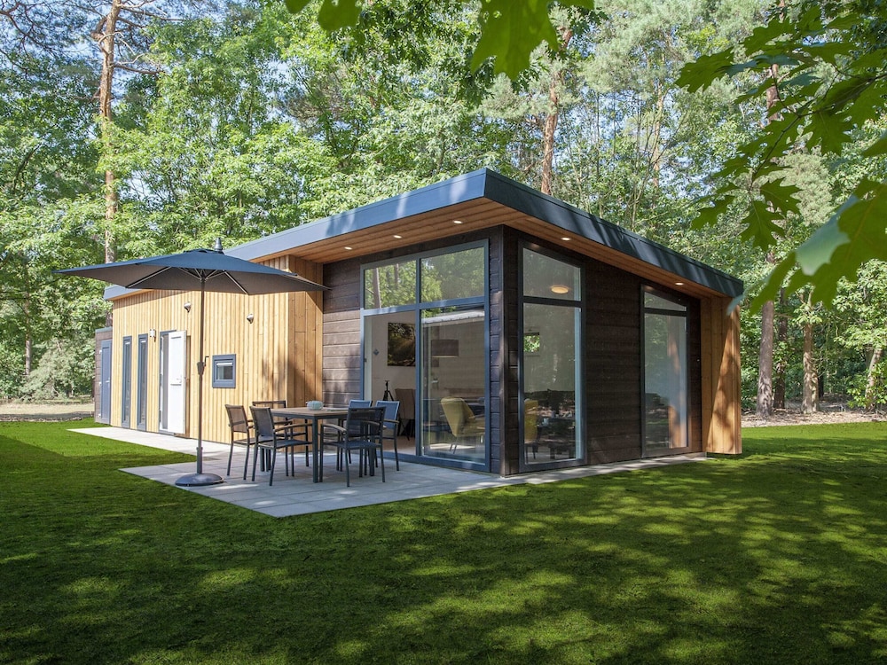 

Roma - Eindhoven - Modern Lodge With Dishwasher, Near Helmond