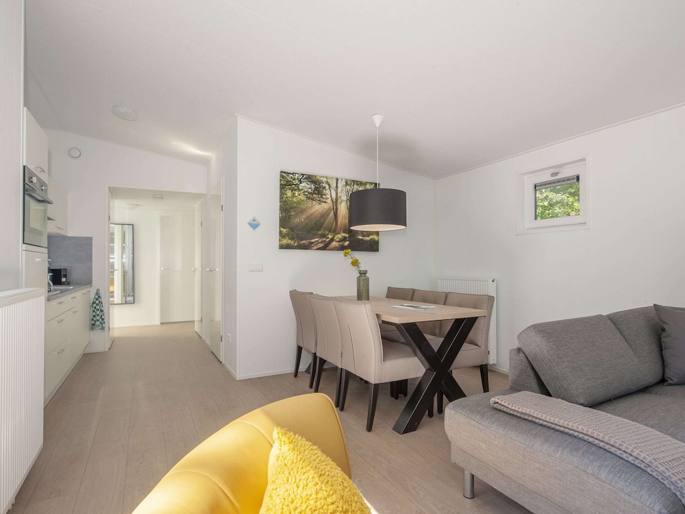 

Roma - Eindhoven - Modern Lodge With Dishwasher, Near Helmond