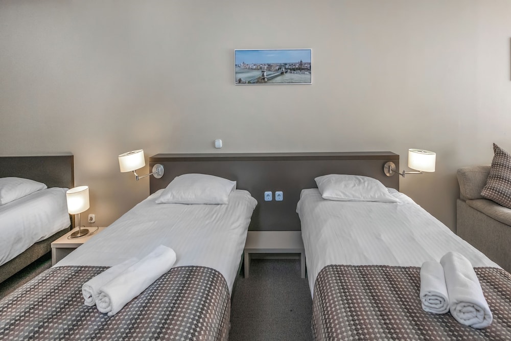 

Cagliari - Budapest - Corvin Hotel Budapest Corvin Wing