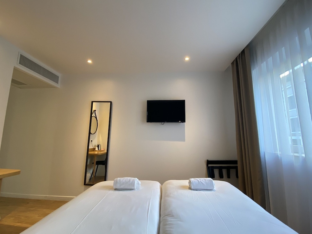 

Cagliari - Ginevra - Oskar Hotel