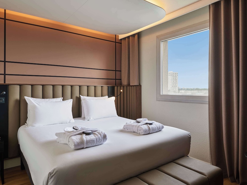

Roma - Nanterre - Mercure Paris Nanterre