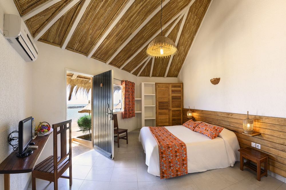 

Milano - Ngaparou - Le Saly Hotel