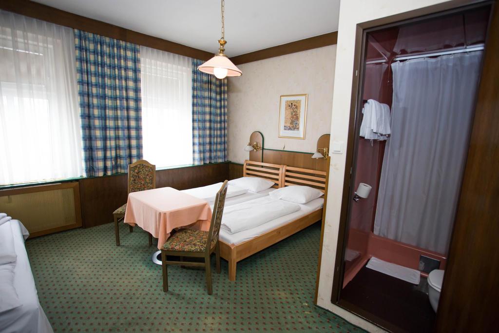 

Firenze - Vienna - Hotel Hadrigan