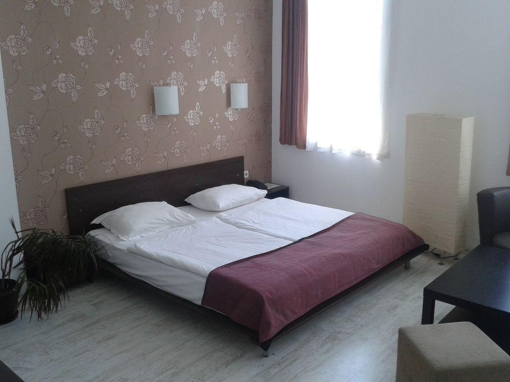 

Bologna - Sofia - Scotty's Boutique Hotel