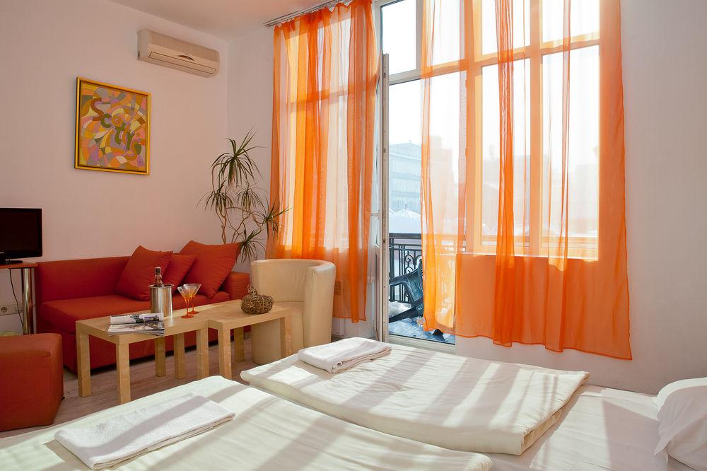 

Milano - Sofia - Scotty's Boutique Hotel