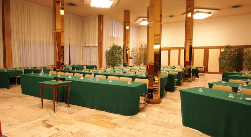 

Catania - Livorno - Grand Hotel Golf