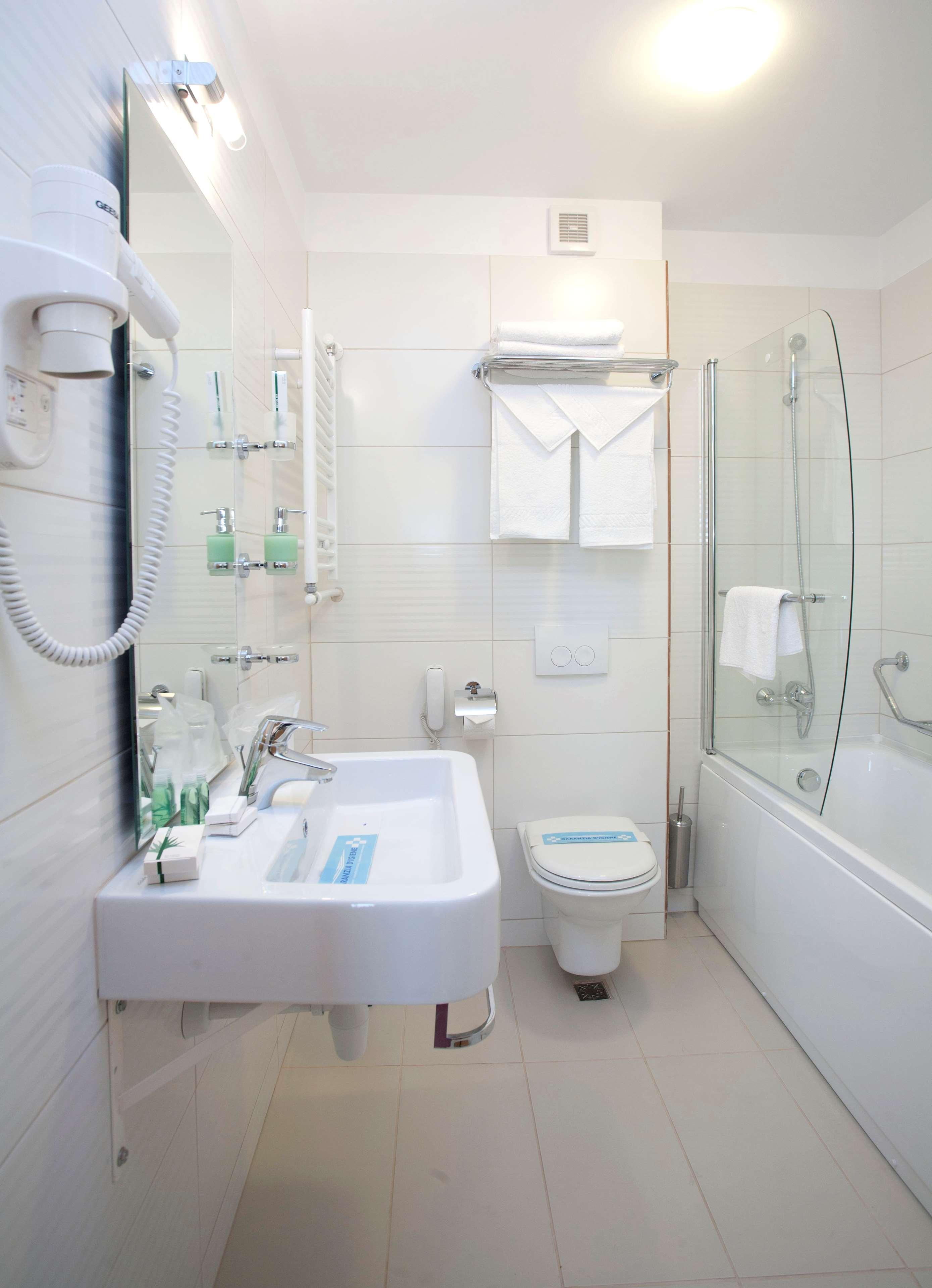 

Roma - Popeşti-Leordeni - Mari Vila Hotel