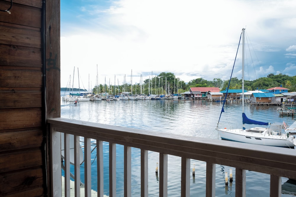 

Milano - Bocas del Toro - Los Balcones over the sea